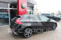 2017 Volvo V40
