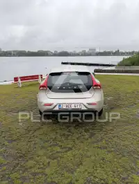 2017 Volvo V40