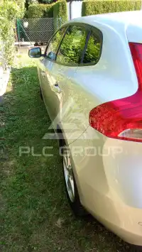 2017 Volvo V40