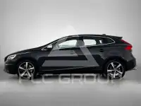 2017 Volvo V40