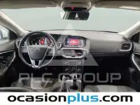 2017 Volvo V40