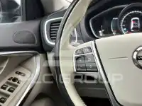 2017 Volvo V40
