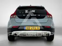 2017 Volvo V40
