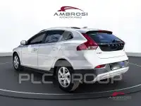 2017 Volvo V40