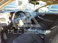 2017 Volvo V40