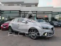 2017 Volvo V40