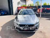 2017 Volvo V40