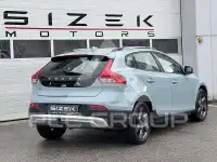 2017 Volvo V40