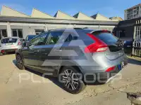 2017 Volvo V40