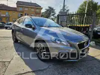 2017 Volvo V40
