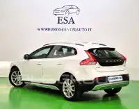 2017 Volvo V40