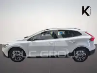 2017 Volvo V40