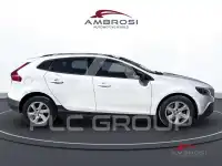 2017 Volvo V40