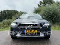 2017 Volvo V90