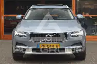 2017 Volvo V90
