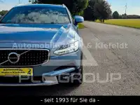 2017 Volvo V90