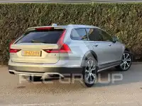 2017 Volvo V90