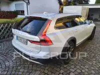 2017 Volvo V90