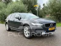 2017 Volvo V90