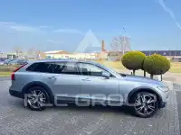 2017 Volvo V90