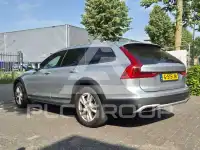 2017 Volvo V90