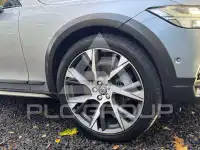 2017 Volvo V90