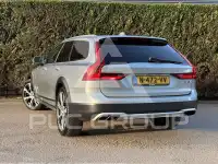 2017 Volvo V90