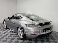 2017 Porsche Cayman