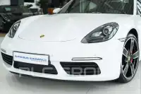 2017 Porsche Cayman