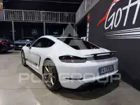 2017 Porsche Cayman