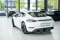 2017 Porsche Cayman