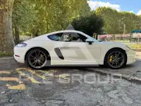 2017 Porsche Cayman