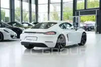 2017 Porsche Cayman