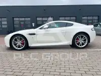 2017 Aston Martin V8