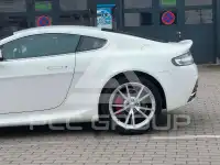 2017 Aston Martin V8