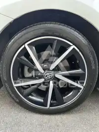 2017 Toyota AURIS