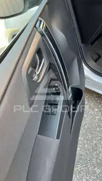 2017 Toyota AURIS