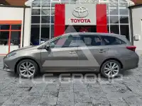 2017 Toyota AURIS
