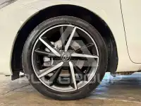 2017 Toyota AURIS