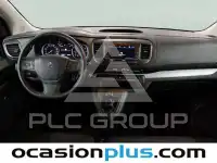 2017 Peugeot Traveller