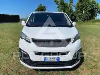 2017 Peugeot Traveller