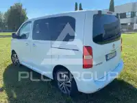 2017 Peugeot Traveller