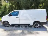 2017 Peugeot Traveller