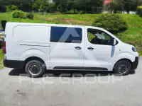 2017 Peugeot Traveller