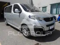 2017 Peugeot Traveller