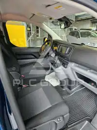 2017 Peugeot Traveller