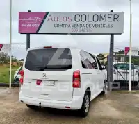 2017 Peugeot Traveller