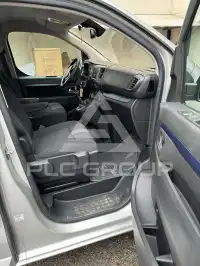 2017 Peugeot Traveller