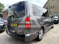2017 Peugeot Traveller