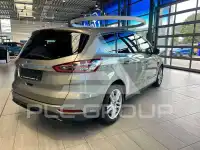 2017 Ford S-Max